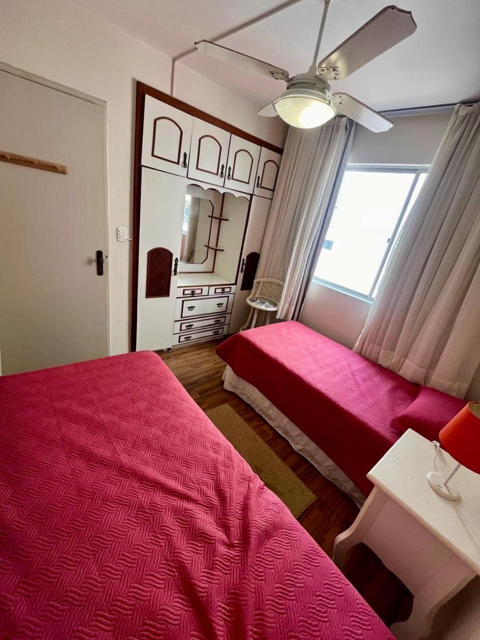Apto A Poucos Mts Da De Camboriu Apartamento